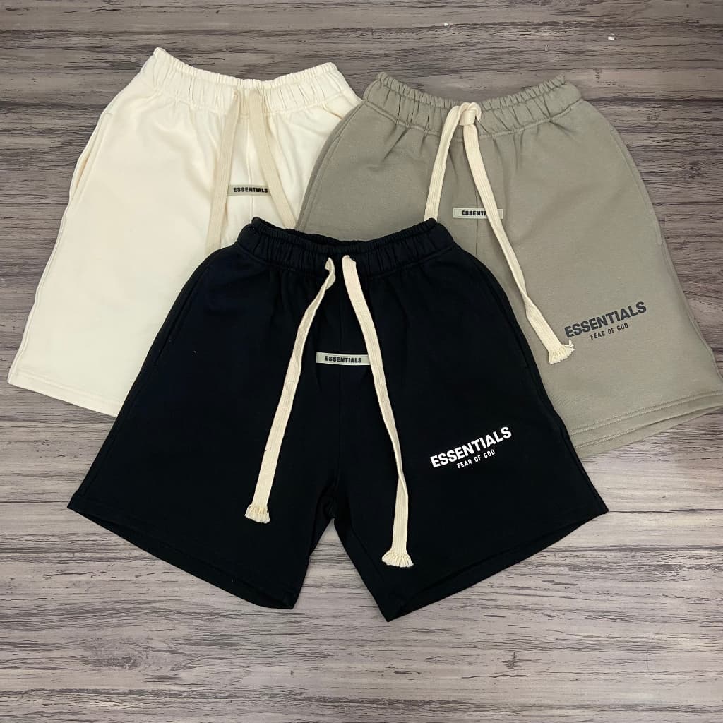 Essentials Fear Of God Shorts full color tag, premium zip bag